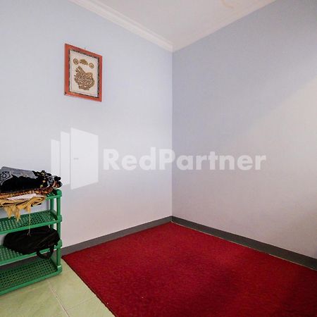 Swun Stay Inn At Sawahan Mitra Reddoorz Malang Exteriér fotografie