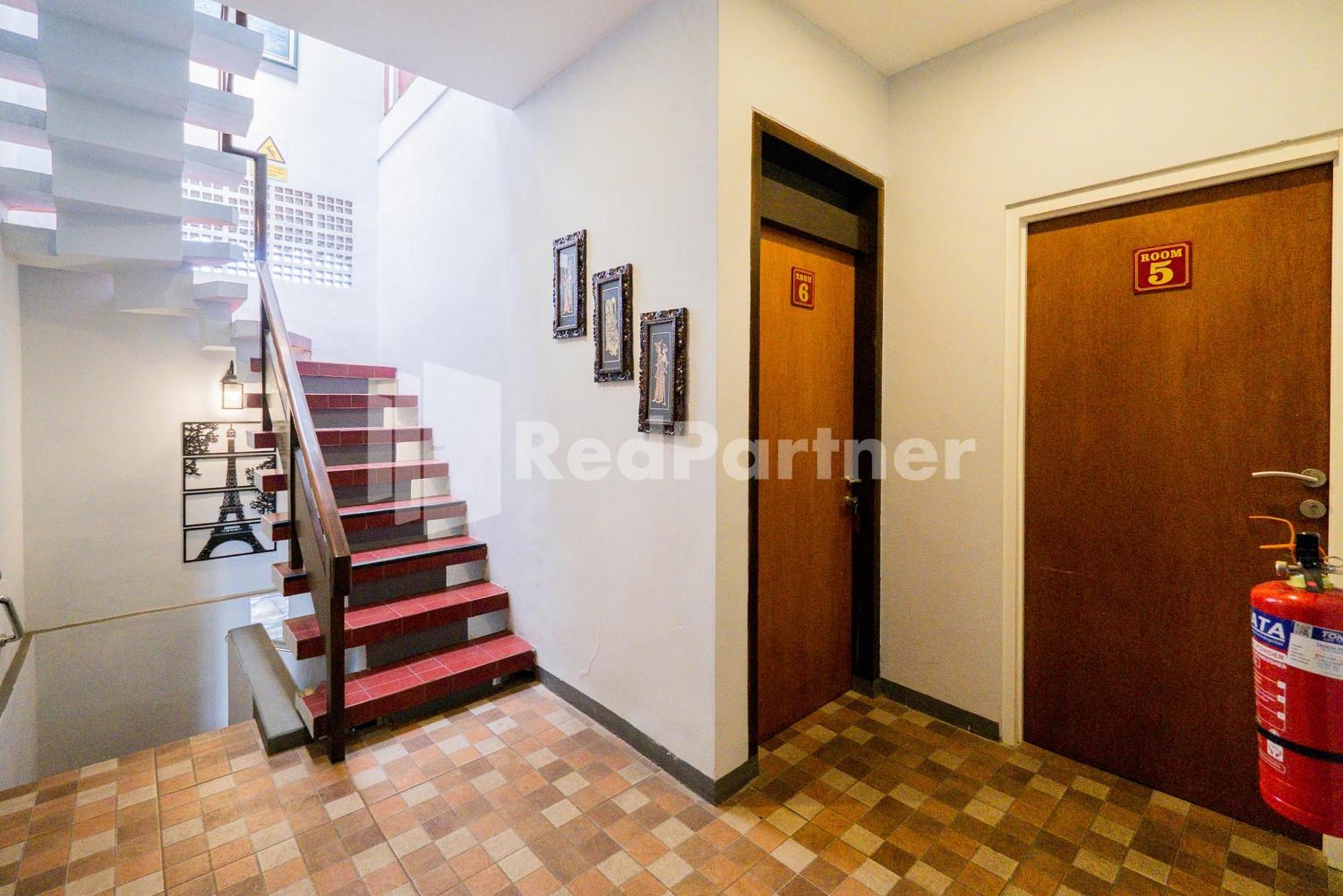 Swun Stay Inn At Sawahan Mitra Reddoorz Malang Exteriér fotografie